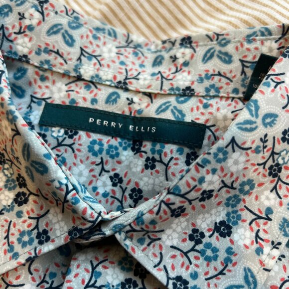 Perry Ellis Men's Floral Pattern Button Down Shirt Size M - Picture 2 of 5